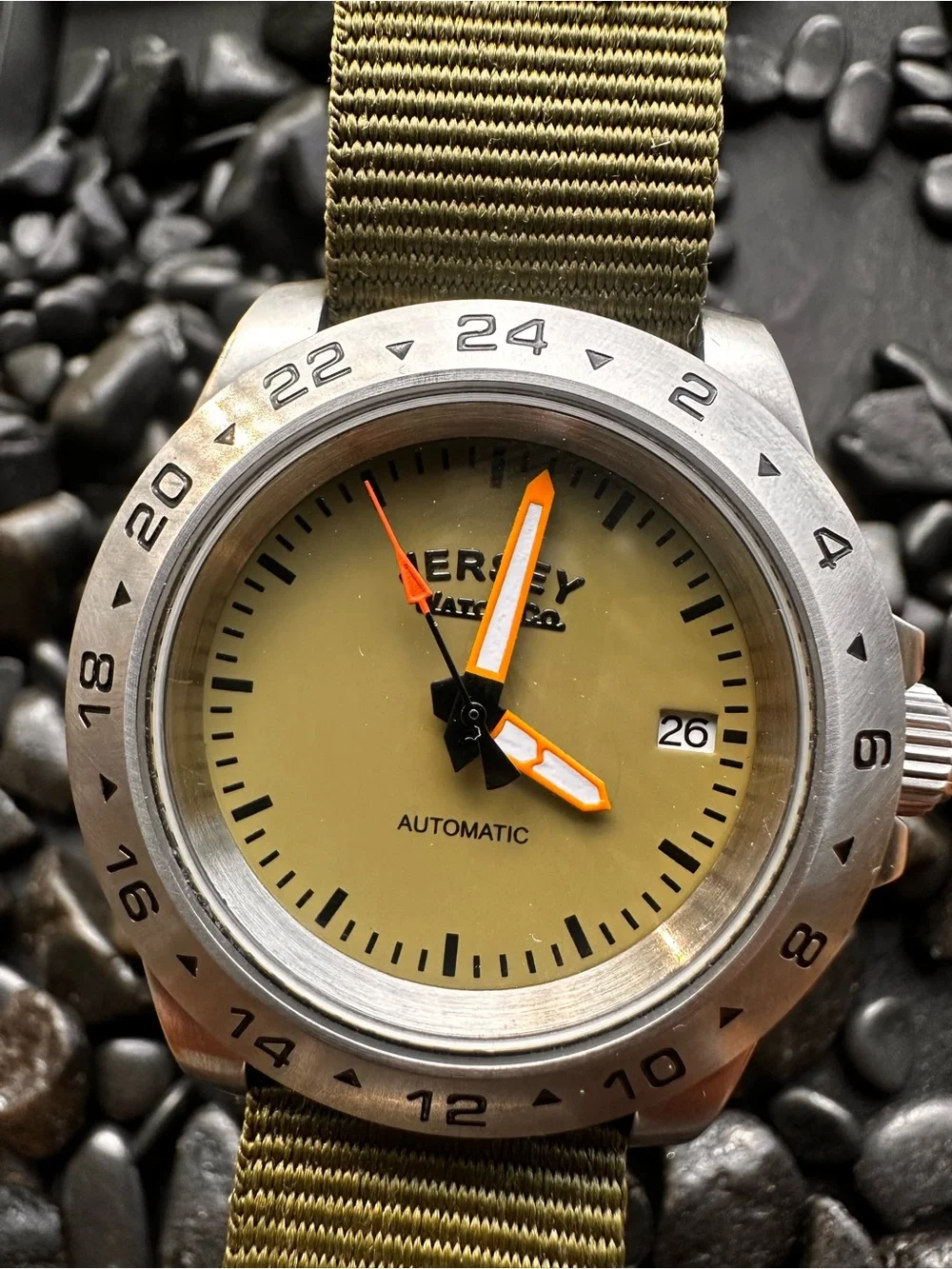 Men’s Olive Green Automatic Field Jacket-Style Watch. Explorer style SeikoMod NH